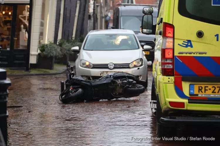 Scooterrijder aangereden in Edam