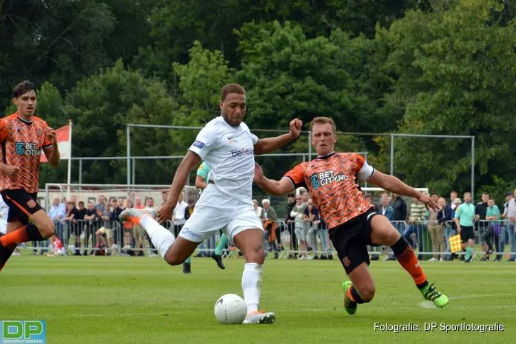 FC Volendam wint in Alkmaar van KRC Genk