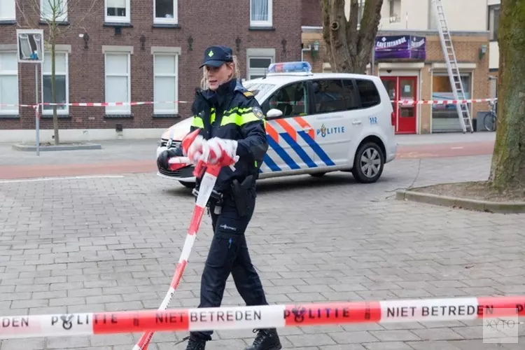 Auto te water gereden in Edam