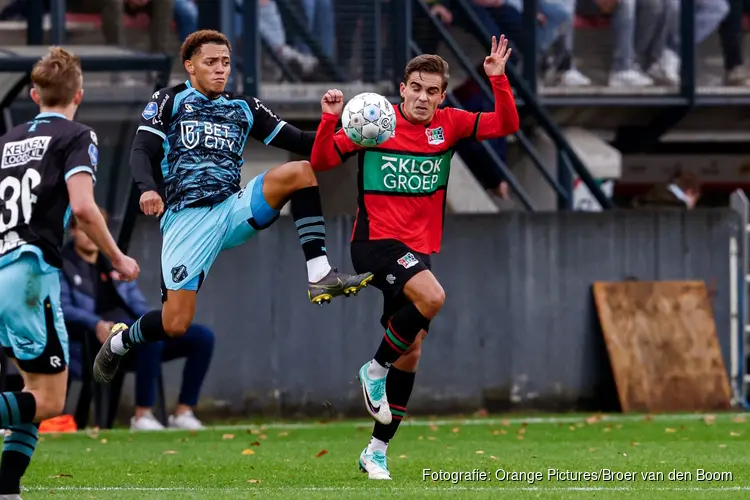 FC Volendam laat winst glippen in knotsgekke slotfase tegen tien man van NEC