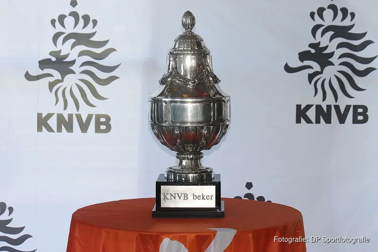 AFC ten koste van RKAV Volendam naar derde ronde KNVB-beker