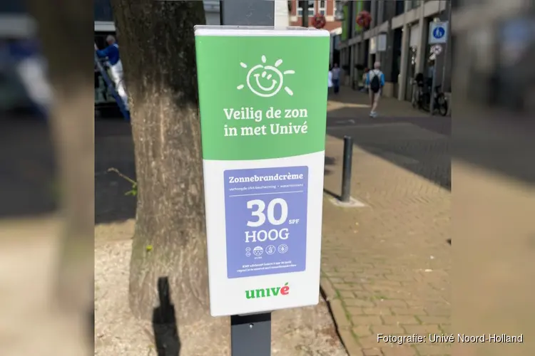 Univé Volendam voorziet openbare voorzieningen van zonnebrand
