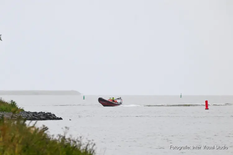 Zoekactie op Markermeer na plotseling noodweer