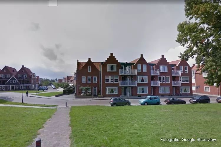 Brand gesticht bij woning in Volendam