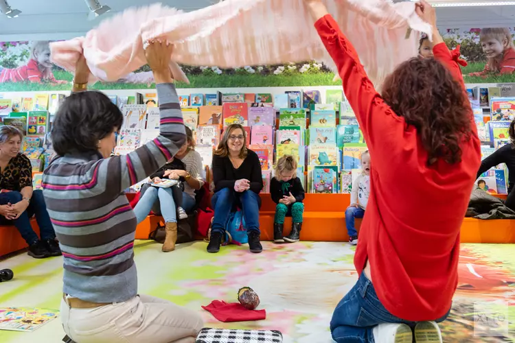 Spelenderwijs taal ontdekken in de Bibliotheek Volendam